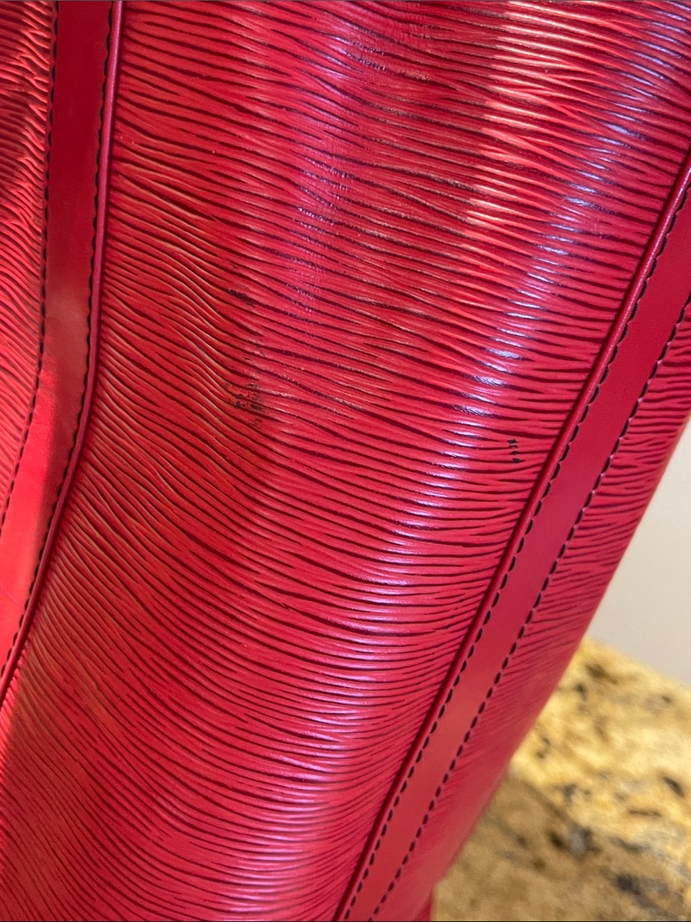 Red epi leather Randonee Louis Vuitton GM sling Bag - Picture 8 of 17